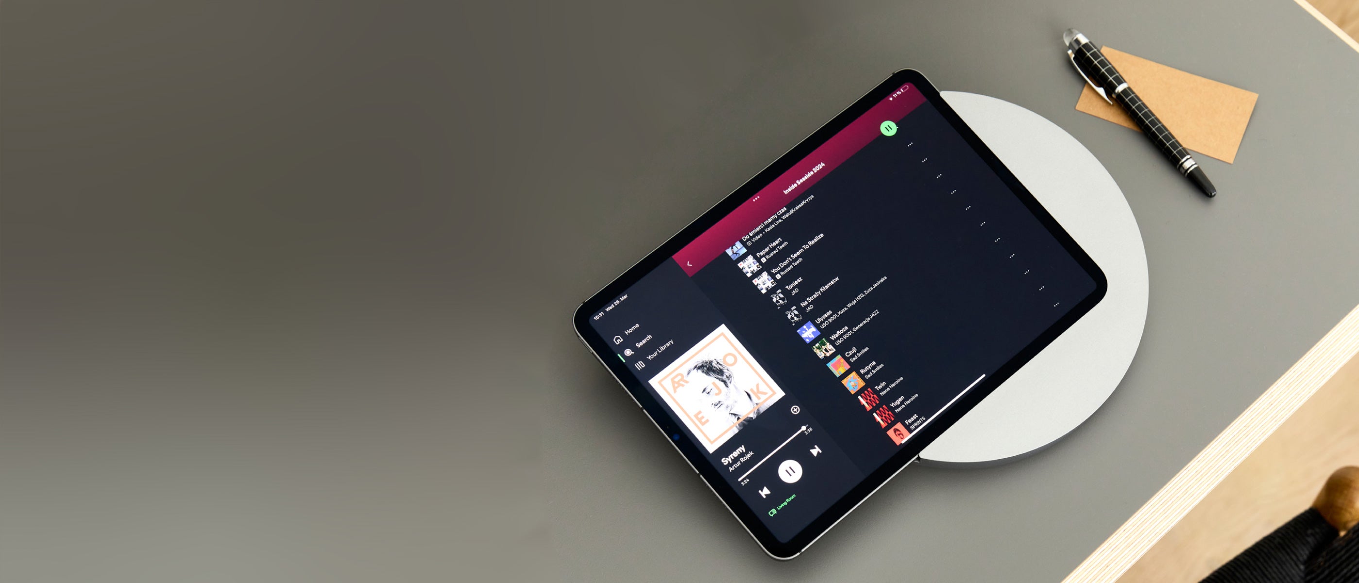 Displine Sunset Desk Console for iPad