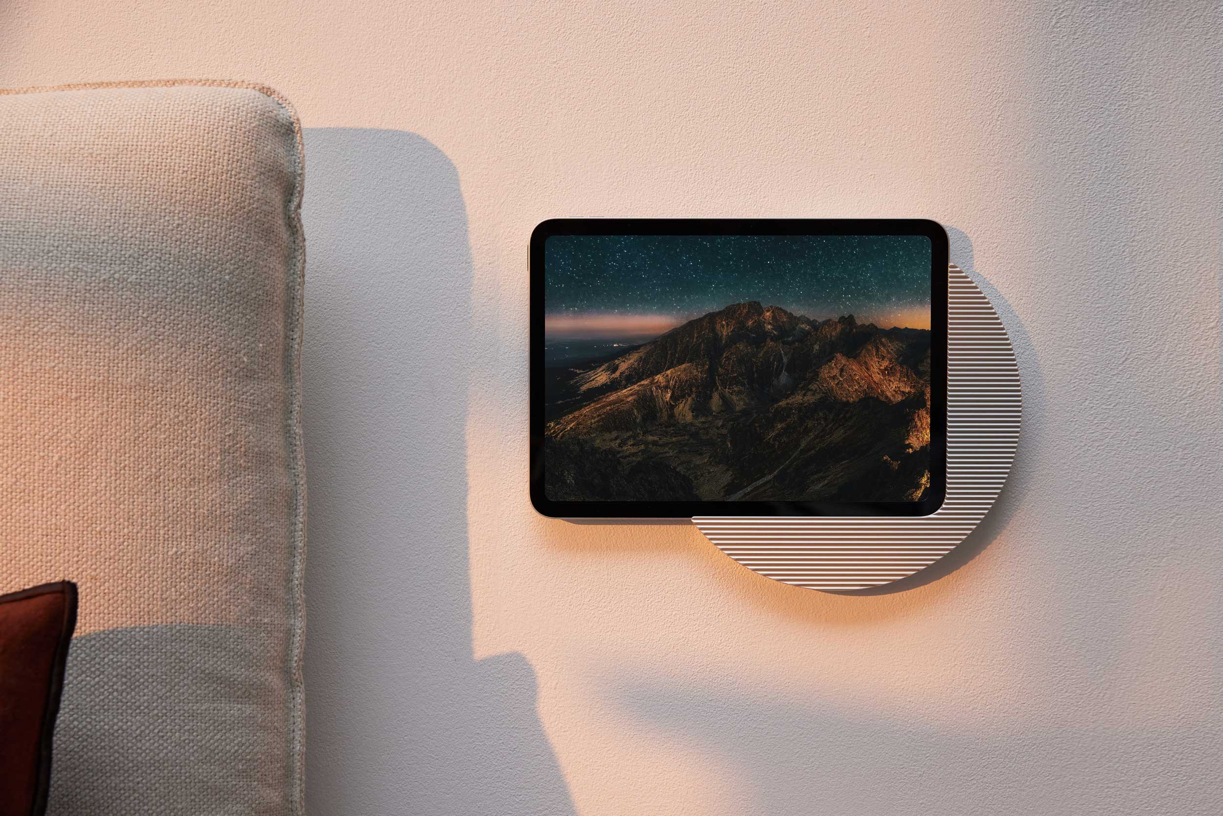 elegant iPad wall mount - Moonlight series